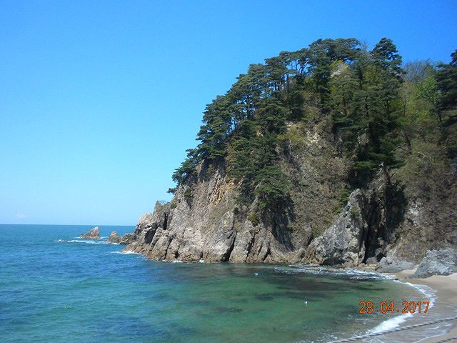 風光明媚な日本海岸の断崖