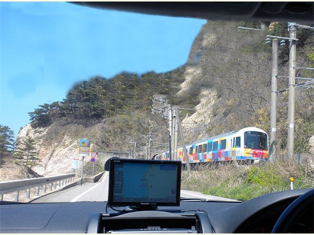 海岸を行く羽越本線(一部加工処理）